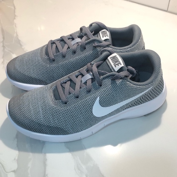 NWT- Nike Flex Experience RN 7 Running Shoe - Picture 2 of 4